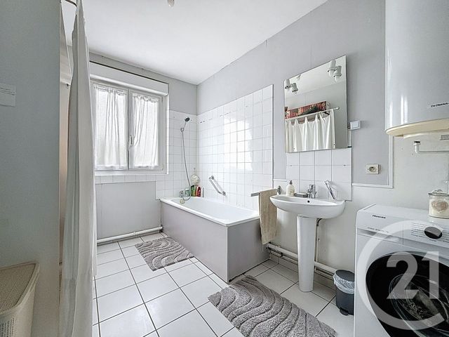 Appartement à vendre - 3 pièces - 68.36 m2 - RESSONS SUR MATZ - 60 - PICARDIE - Century 21 Infinity